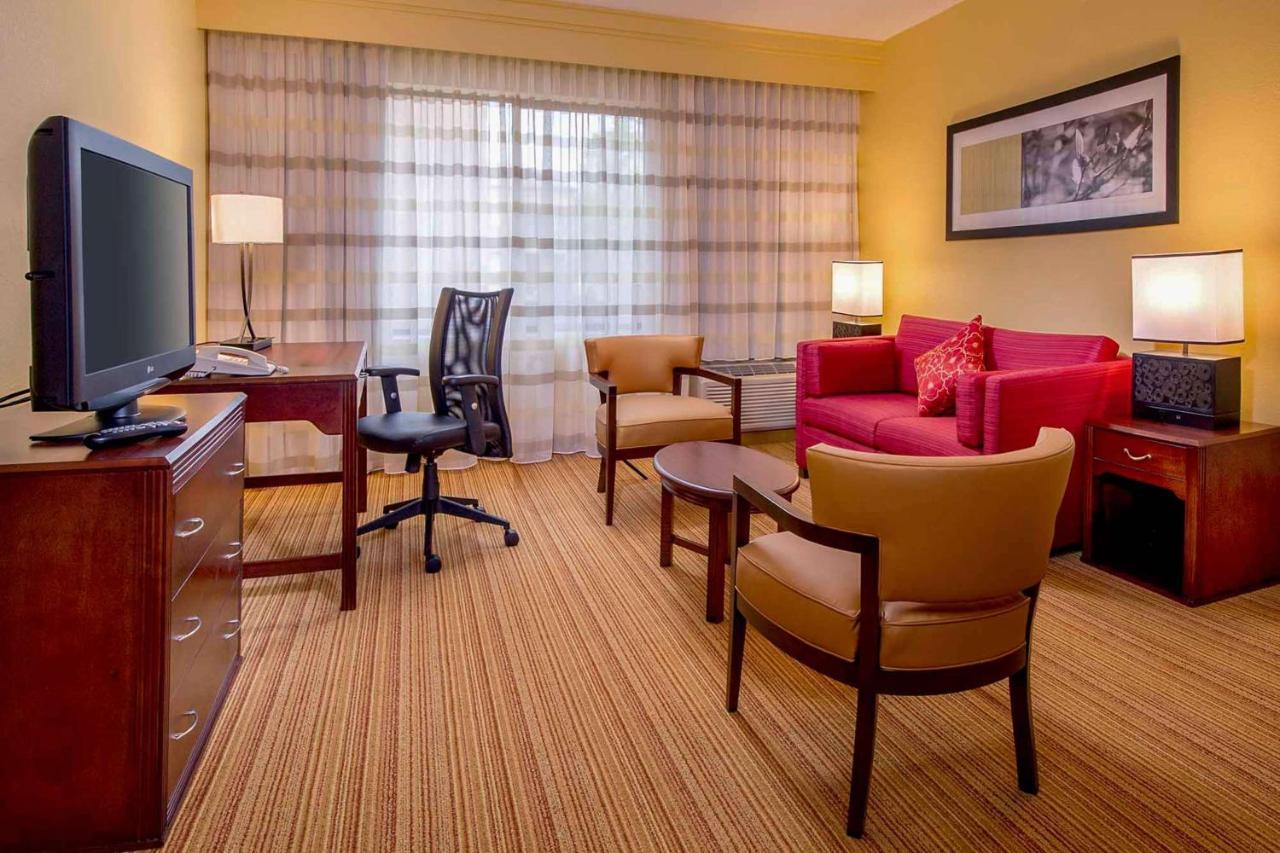 Sonesta Select Durham Research Triangle Park Hotell Eksteriør bilde